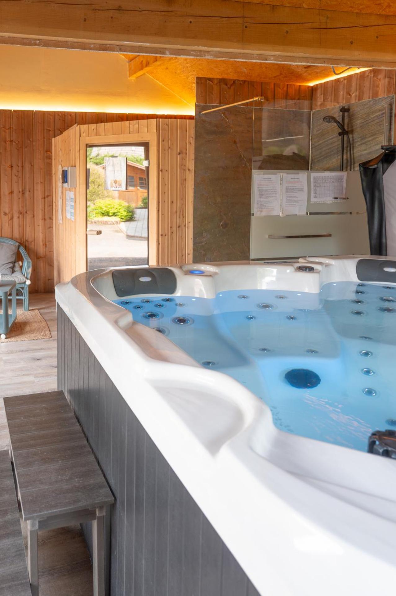 Chalet La Calougeotte, Jardin, Spa Et Sauna Prives Le Ménil Exteriér fotografie